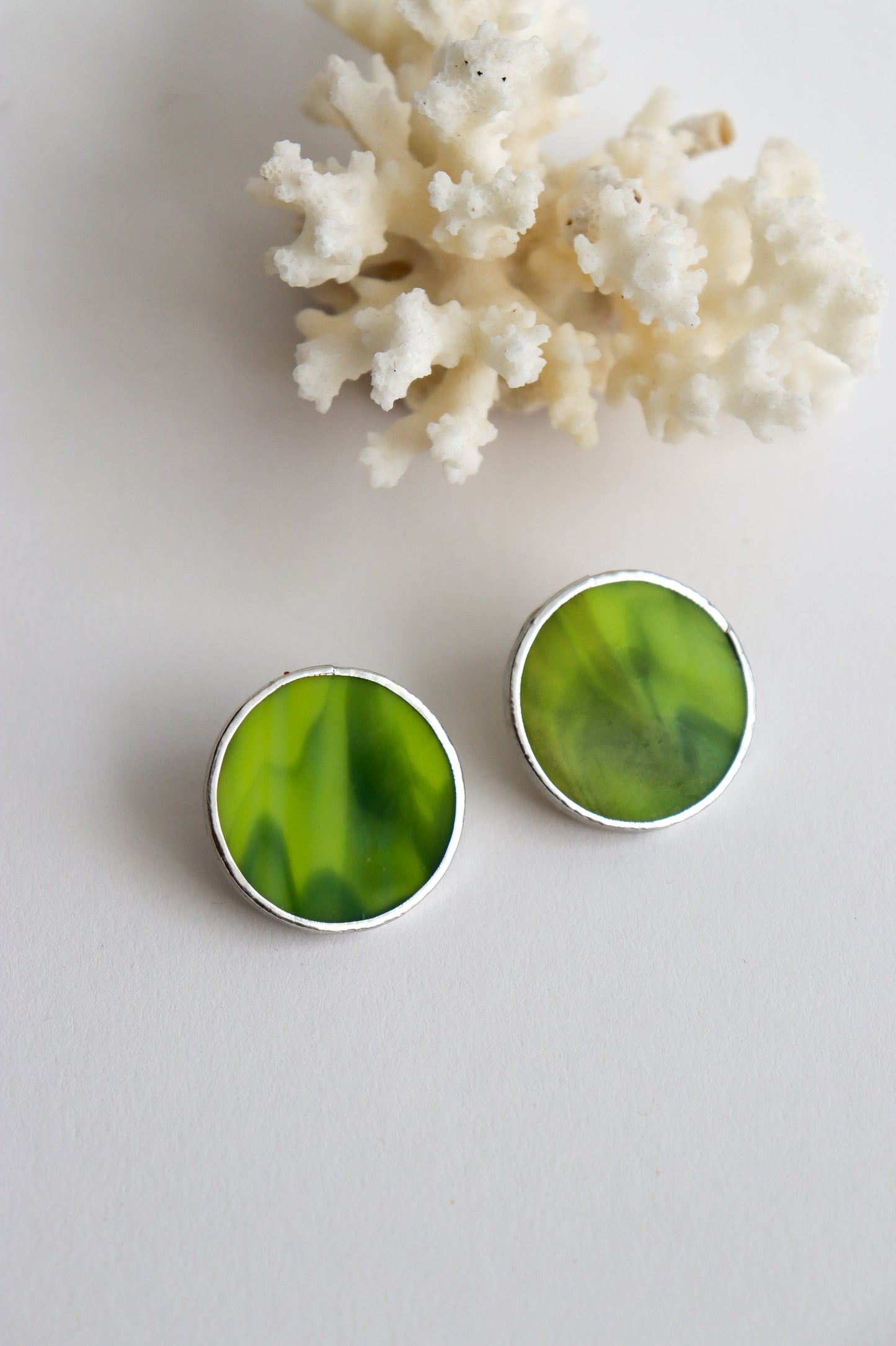 Circle earrings / Green