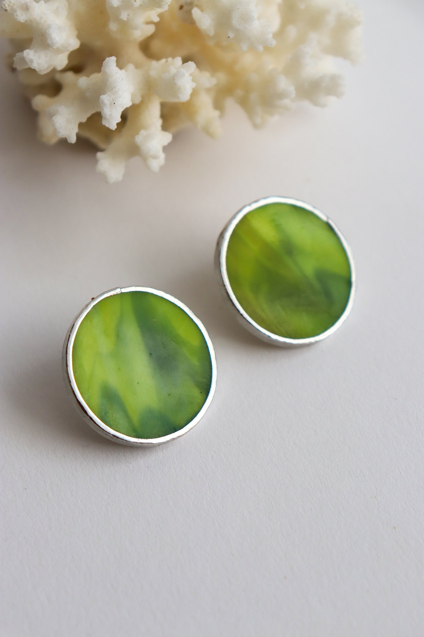 Circle earrings / Green