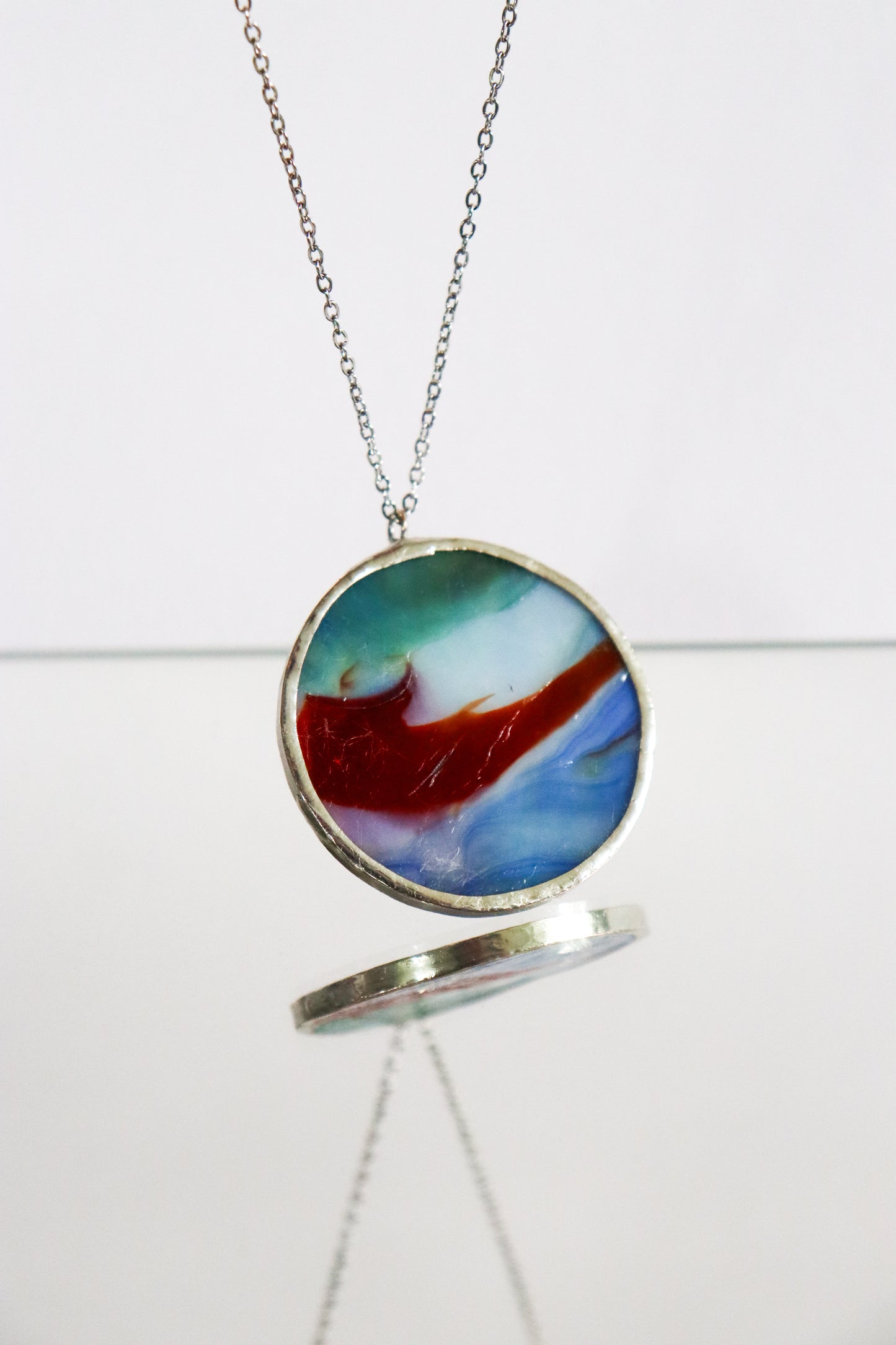 Circle necklaces / Red and blue