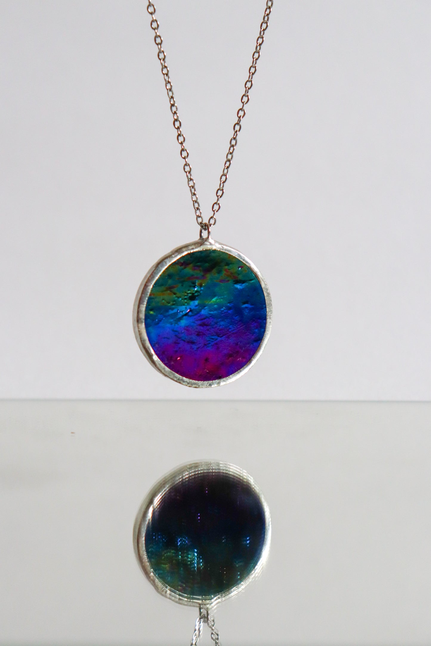 Circle necklaces /  Iridescent and black