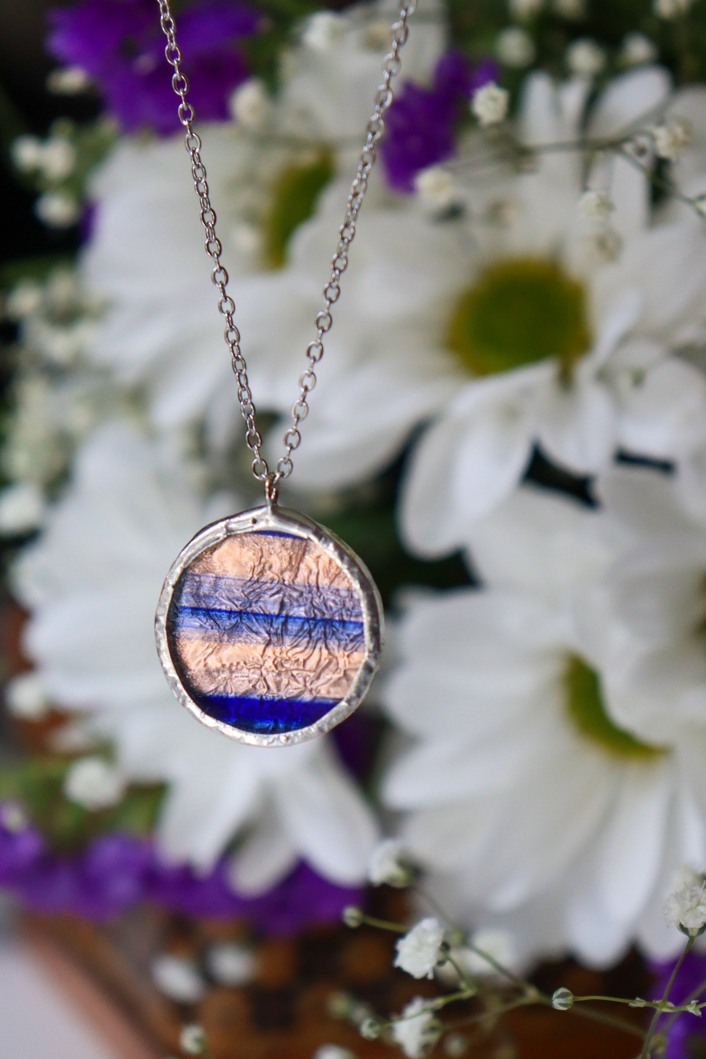 Small circle necklace / Copper and blue
