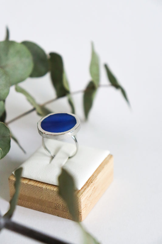 Navy blue circle rings