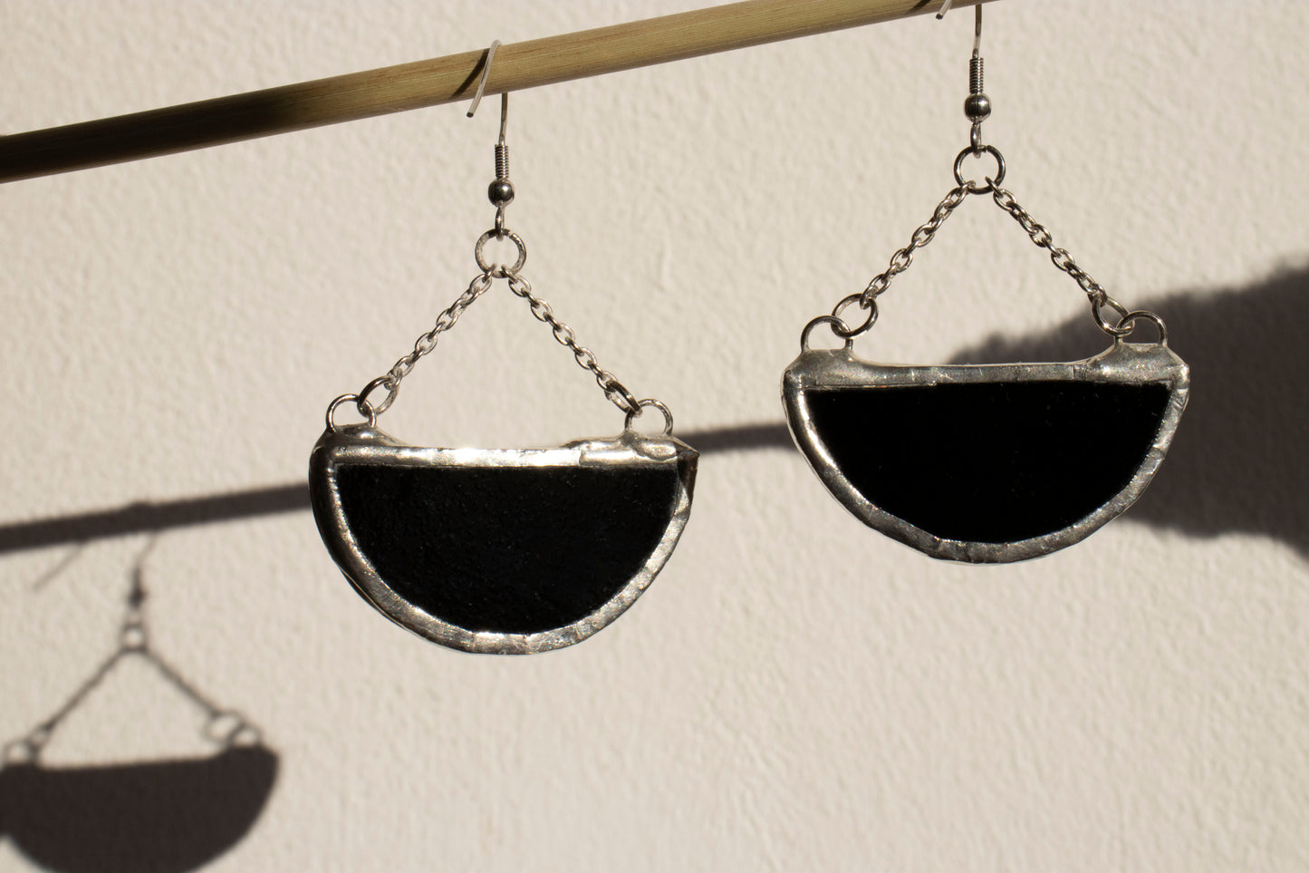 Semicircle dangling earrings