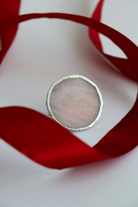 Large circle ring / Pale pink