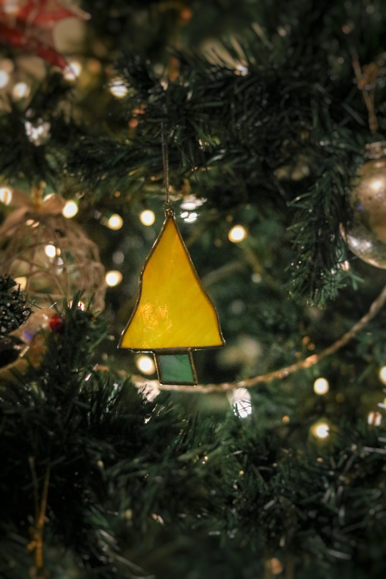 Christmas tree / Yellow