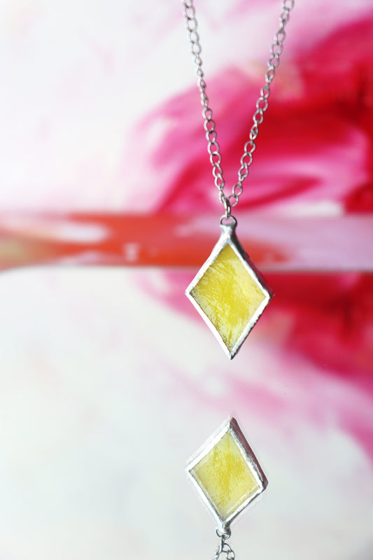 Small rhombus necklace /  Yellow