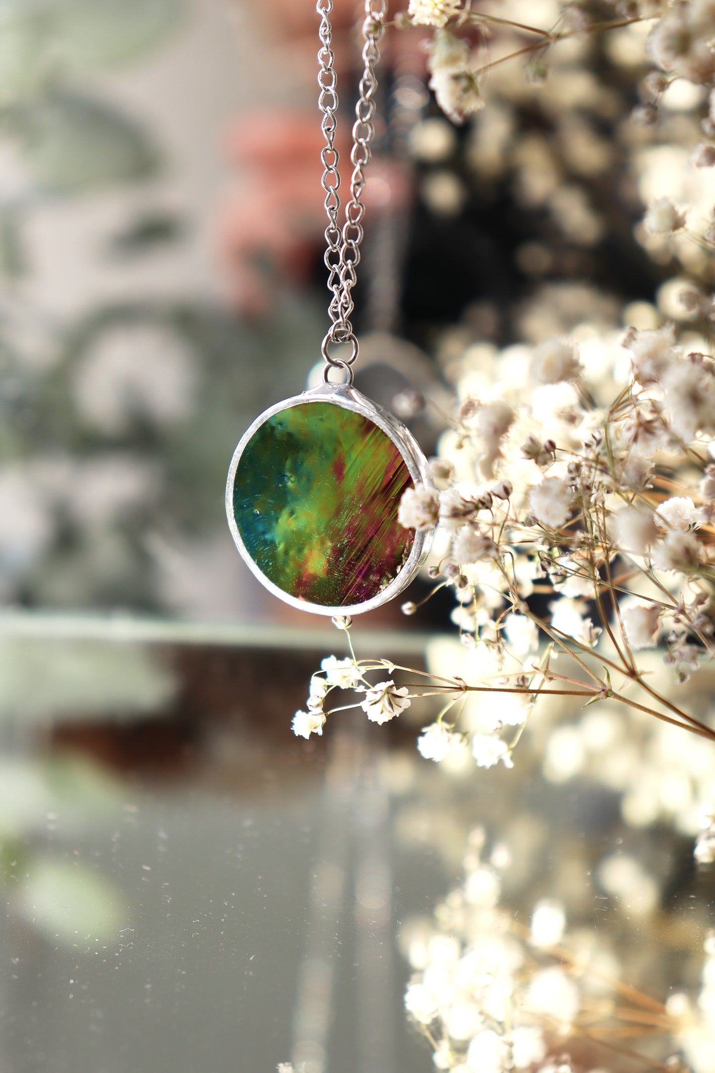 Circle necklaces /  Iridescent and black