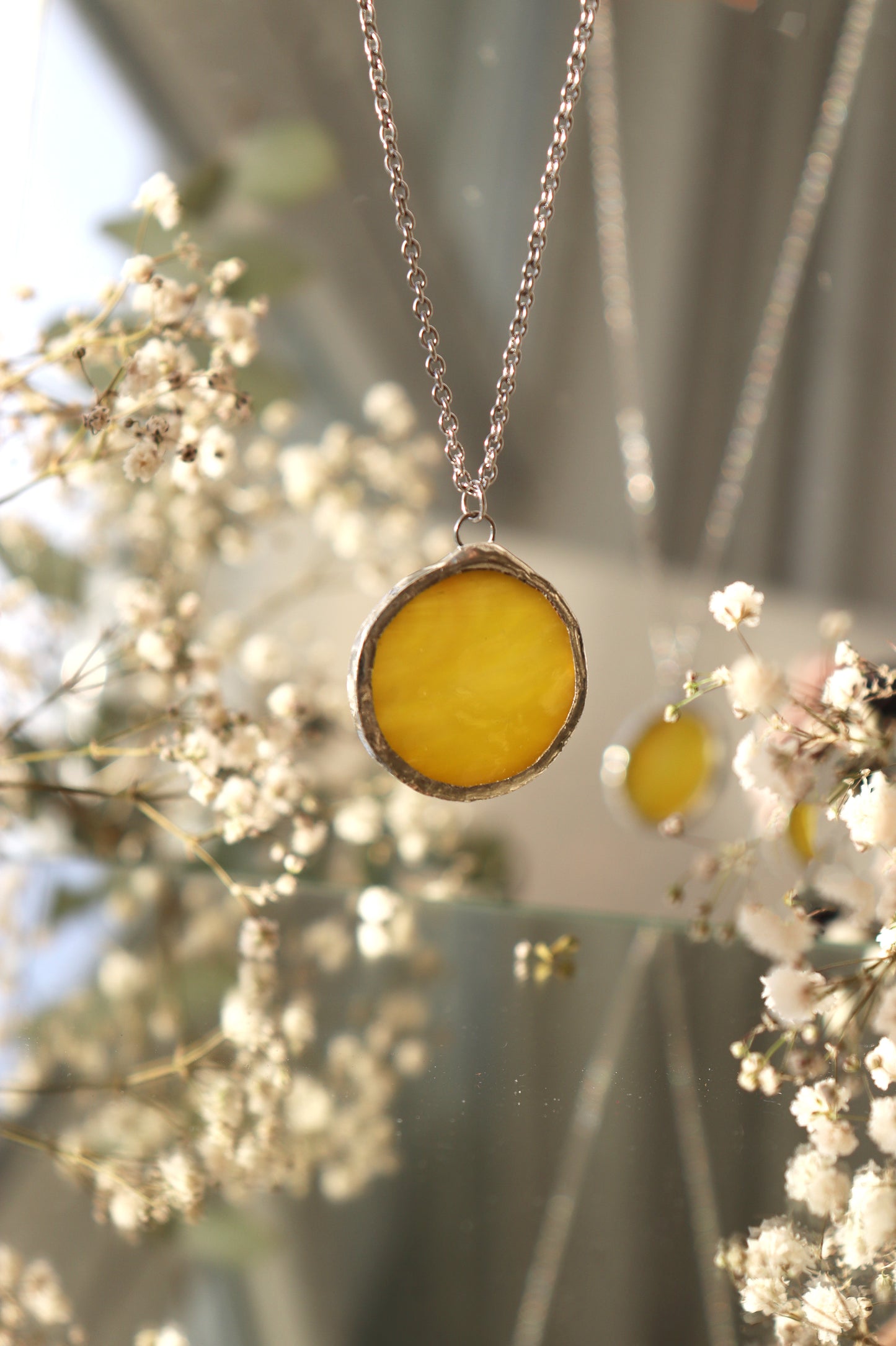 Medium circle necklace /  Yellow