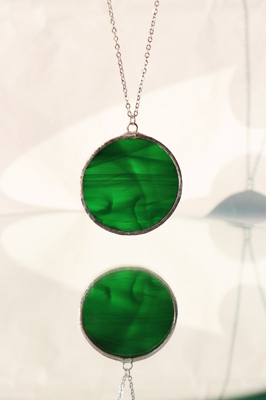 Large circle necklace / Emerald green