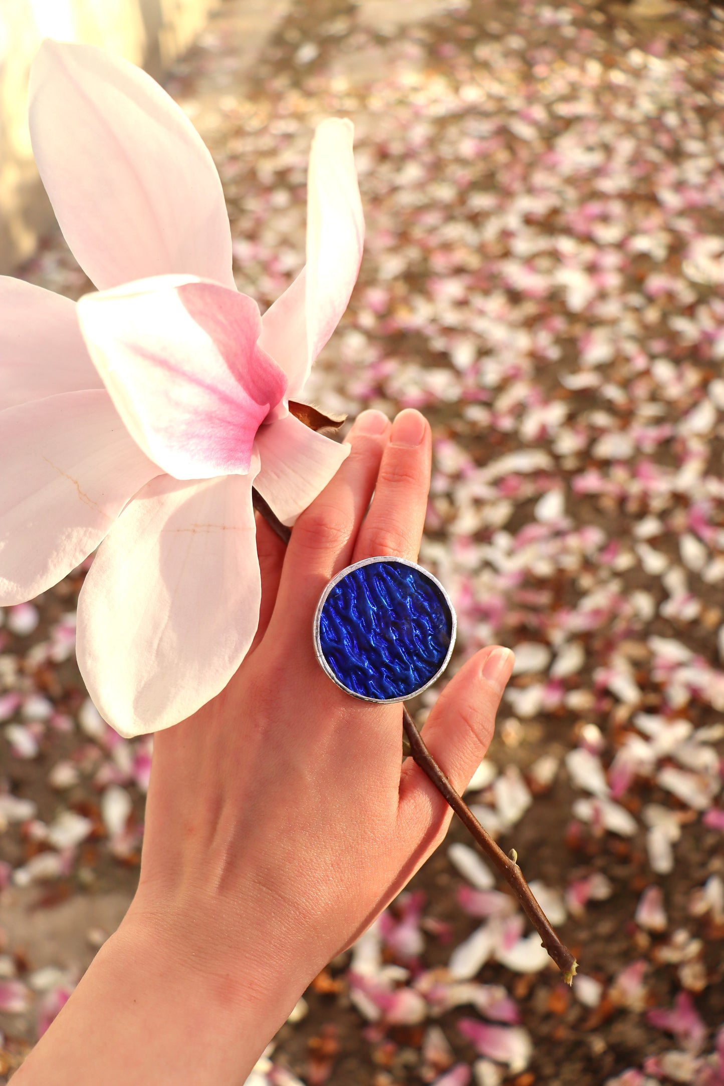 Deep blue ring