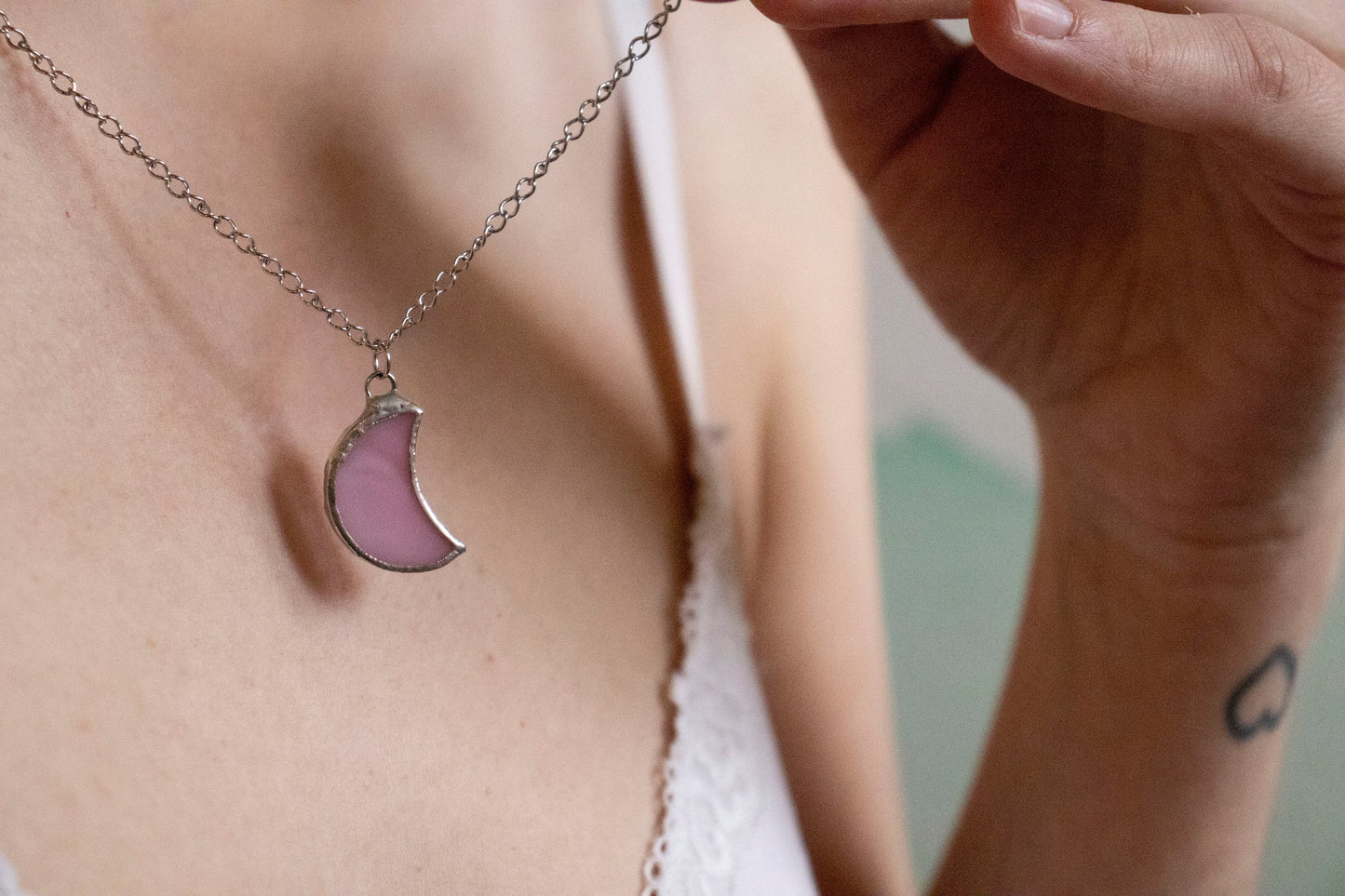 Moon necklace / Light pink